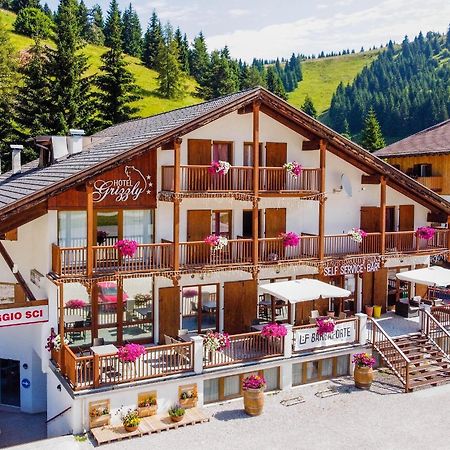 Hotel Grizzly Folgaria Buitenkant foto