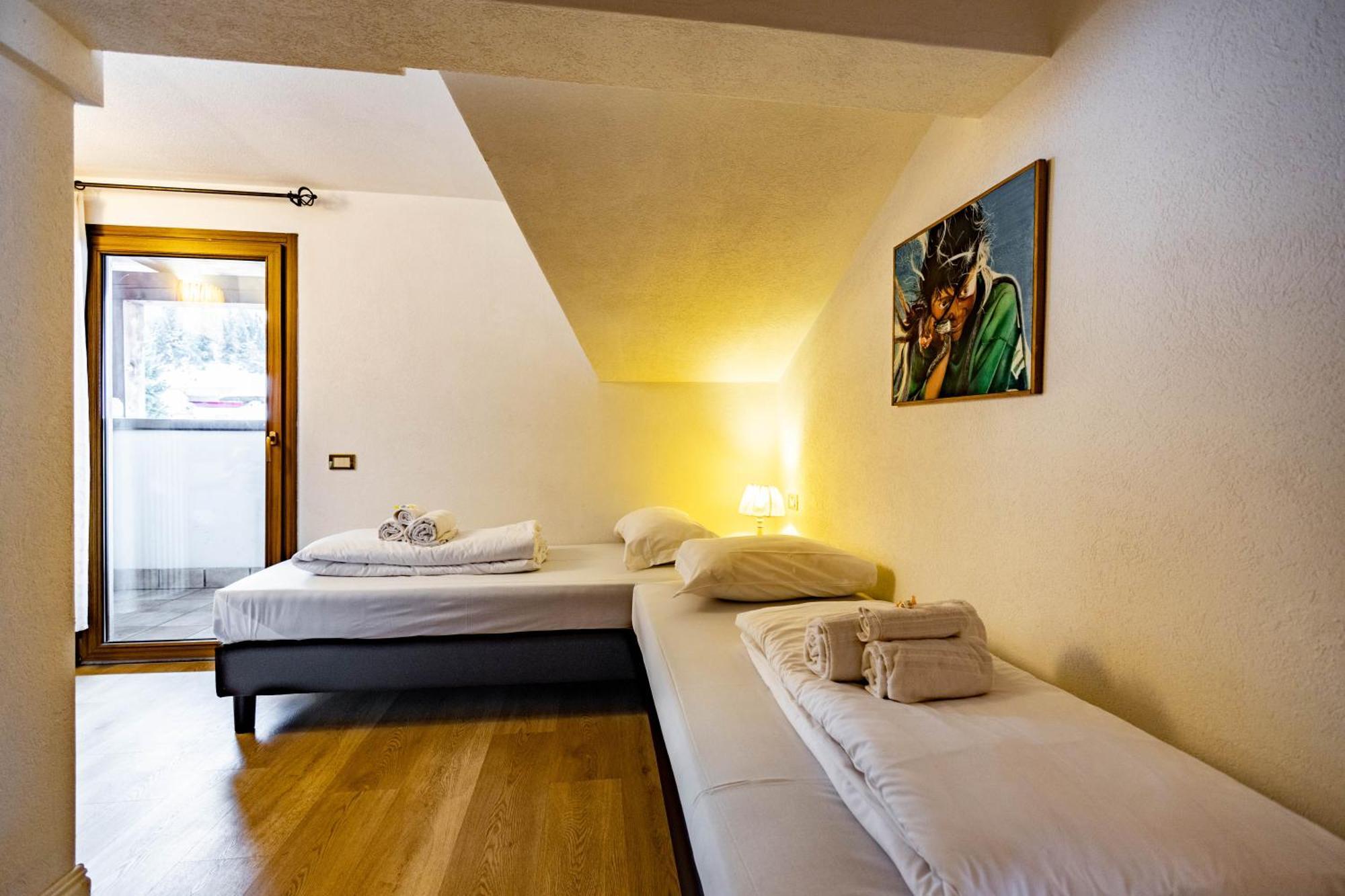 Hotel Grizzly Folgaria Buitenkant foto