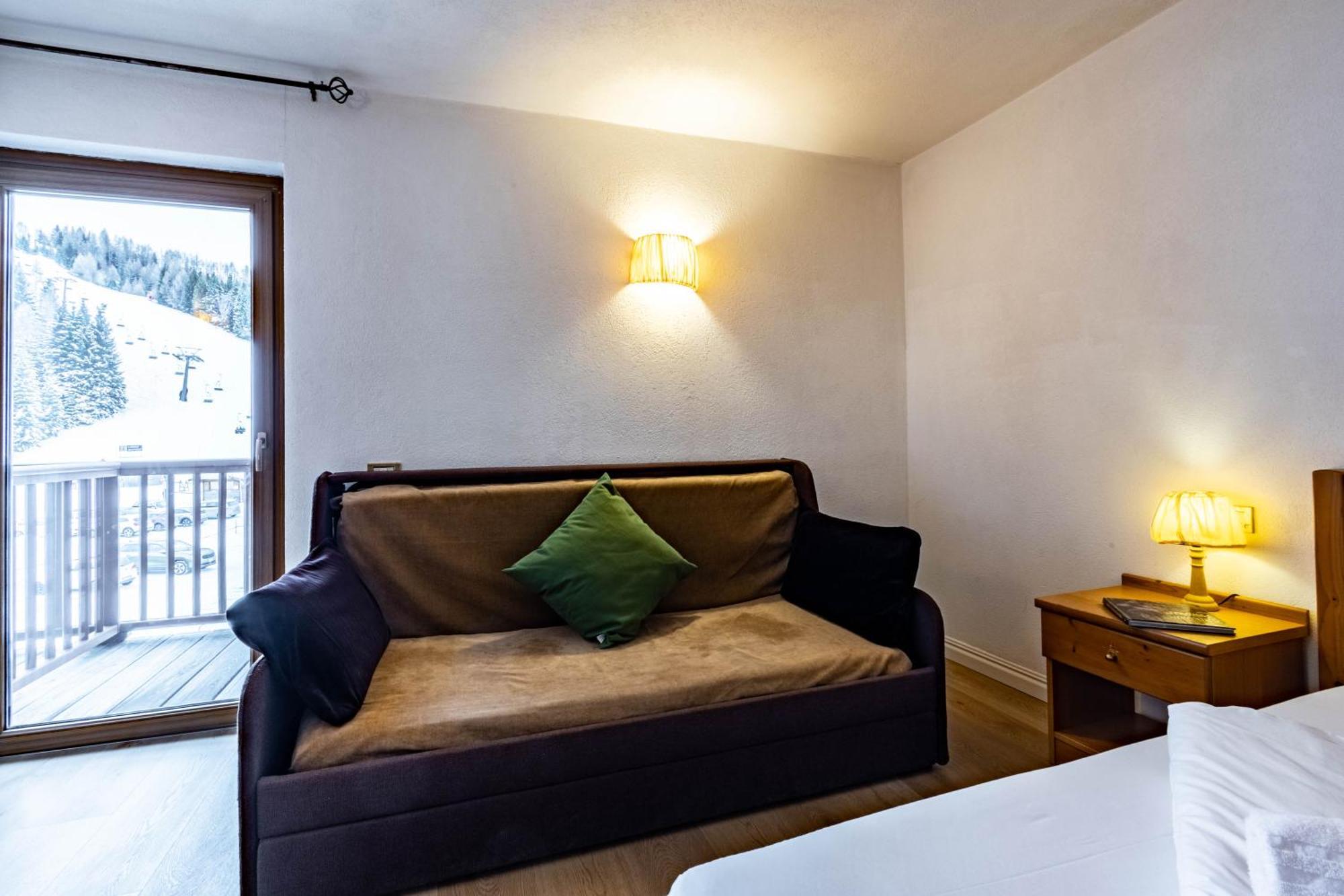 Hotel Grizzly Folgaria Buitenkant foto